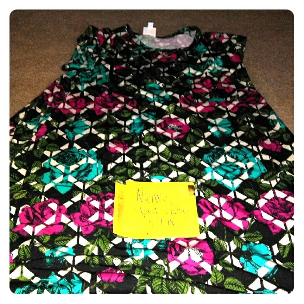 Lularoe Carly